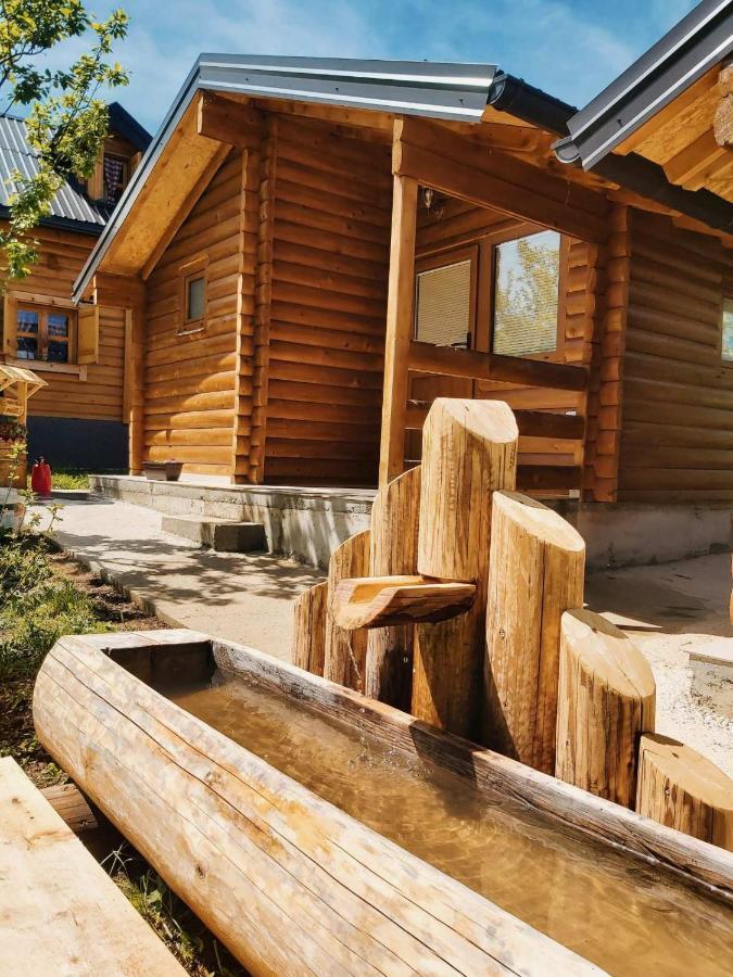 Holiday bungalows&restaurant Plav Bagian luar foto