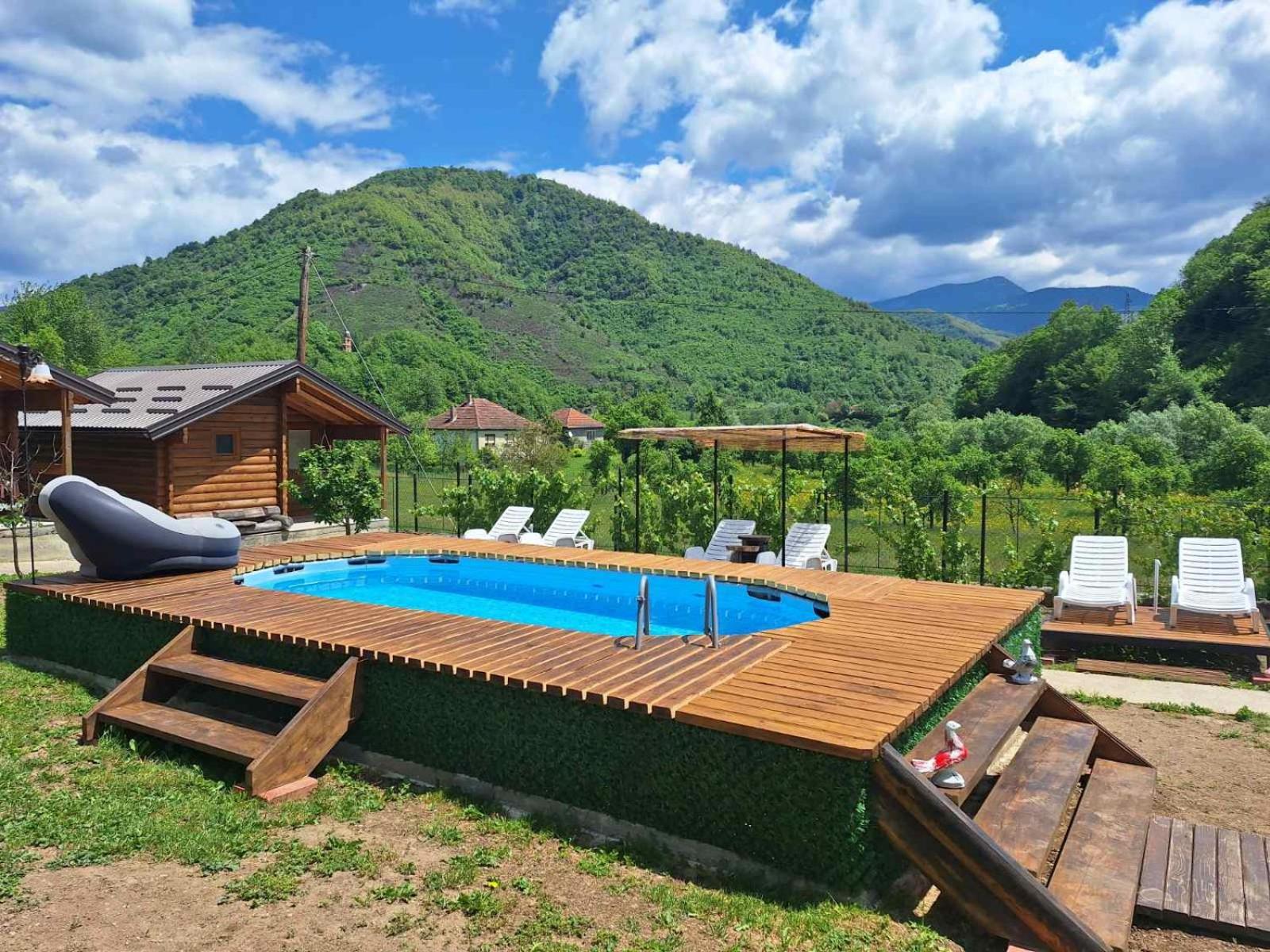 Holiday bungalows&restaurant Plav Bagian luar foto