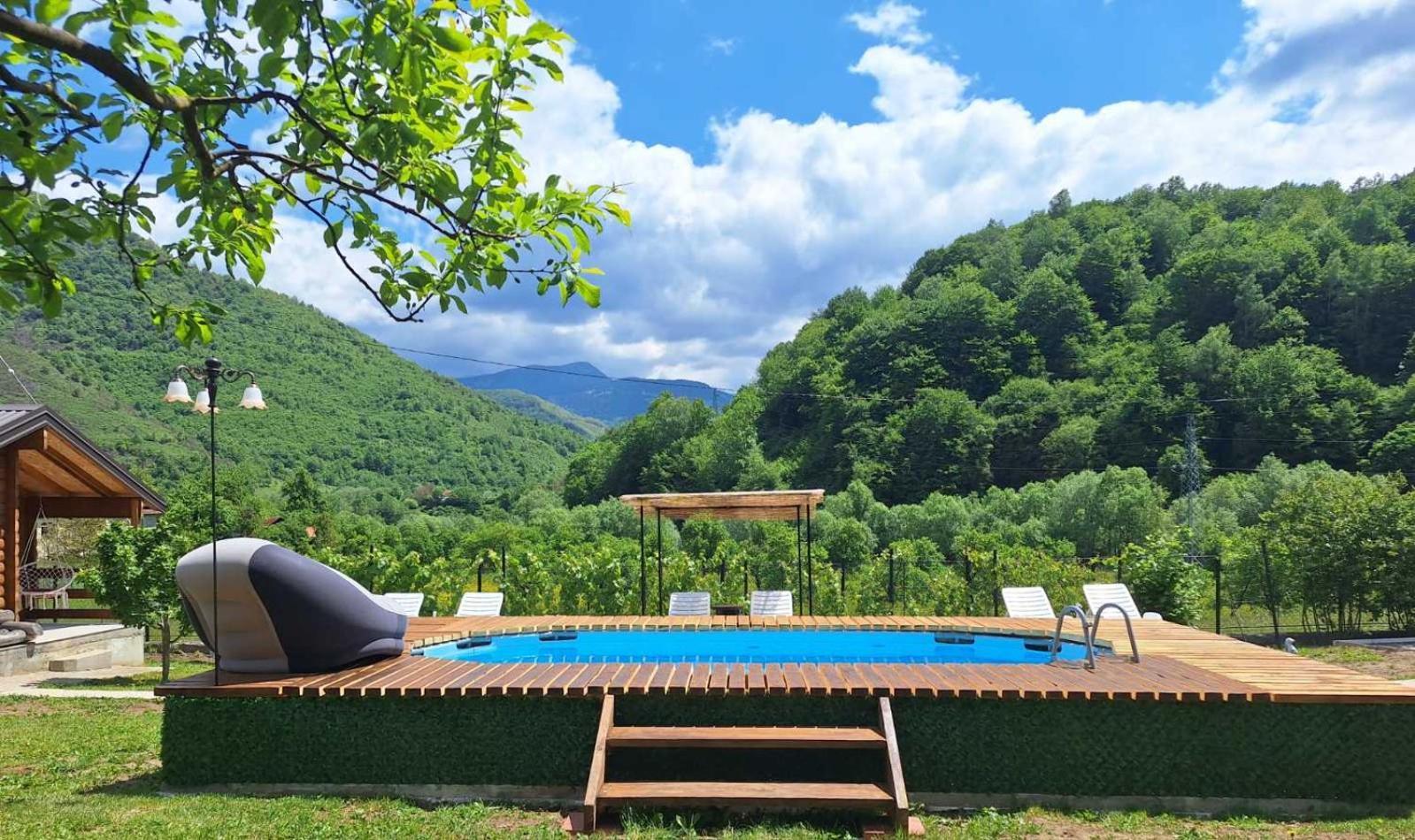 Holiday bungalows&restaurant Plav Bagian luar foto